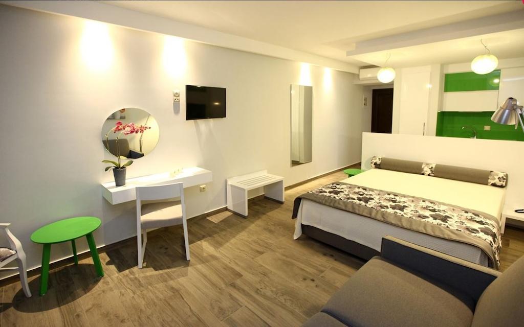 Mary'S Luxury Lägenhet Chrisi Ammoudia Exteriör bild